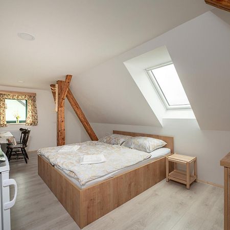 Zelena Hisa Pri Bjov Lägenhet Bohinjska Bela Exteriör bild